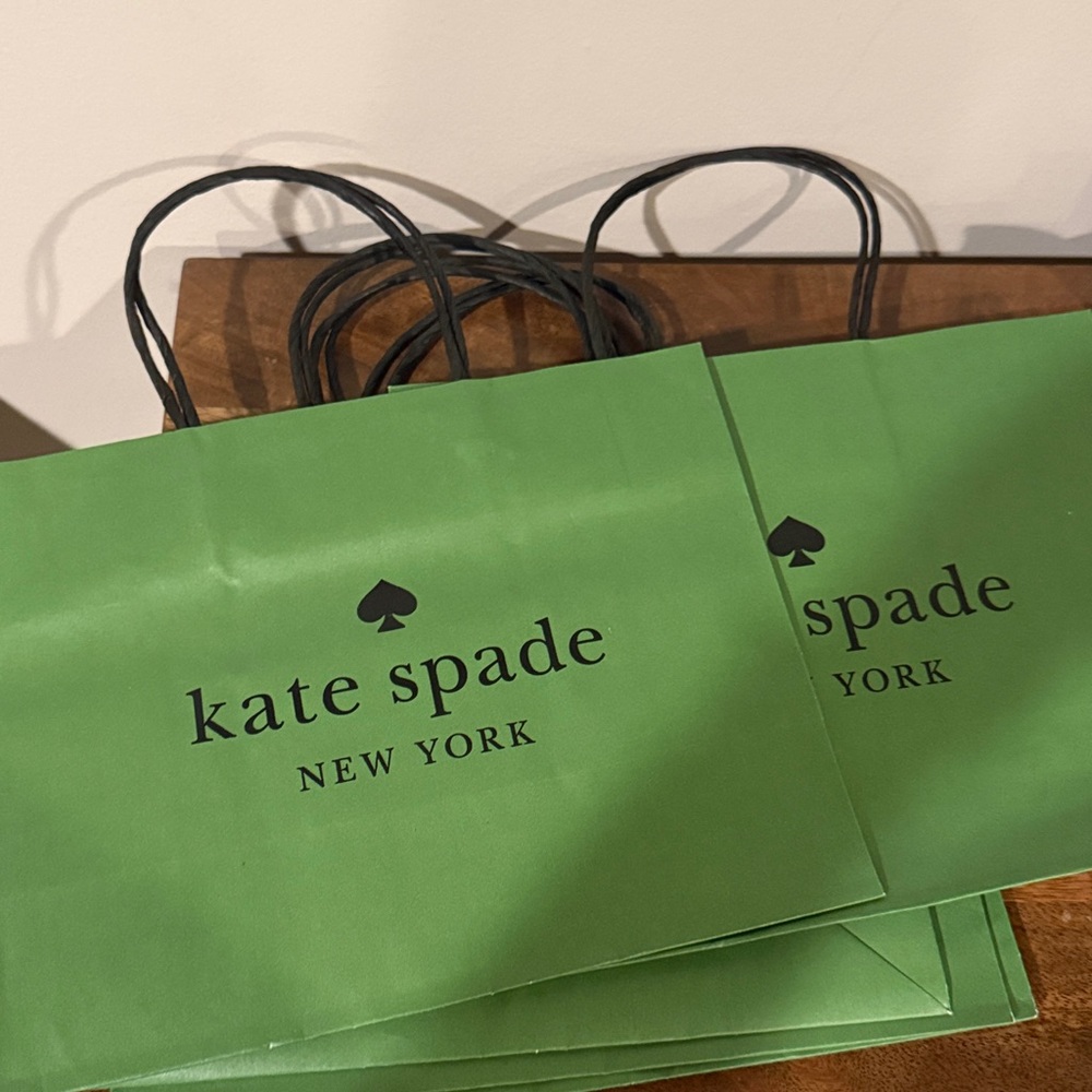 New! Kate spade gift bag in iconic green color. MEDIUM bag with handles - Picture 5 of 6